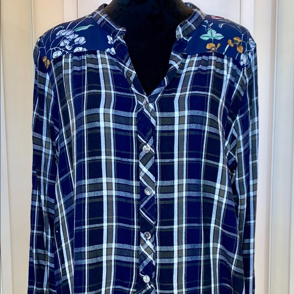 Anthropologie Tops - Anthropologie Navy Flannel Floral Print Shirt XL